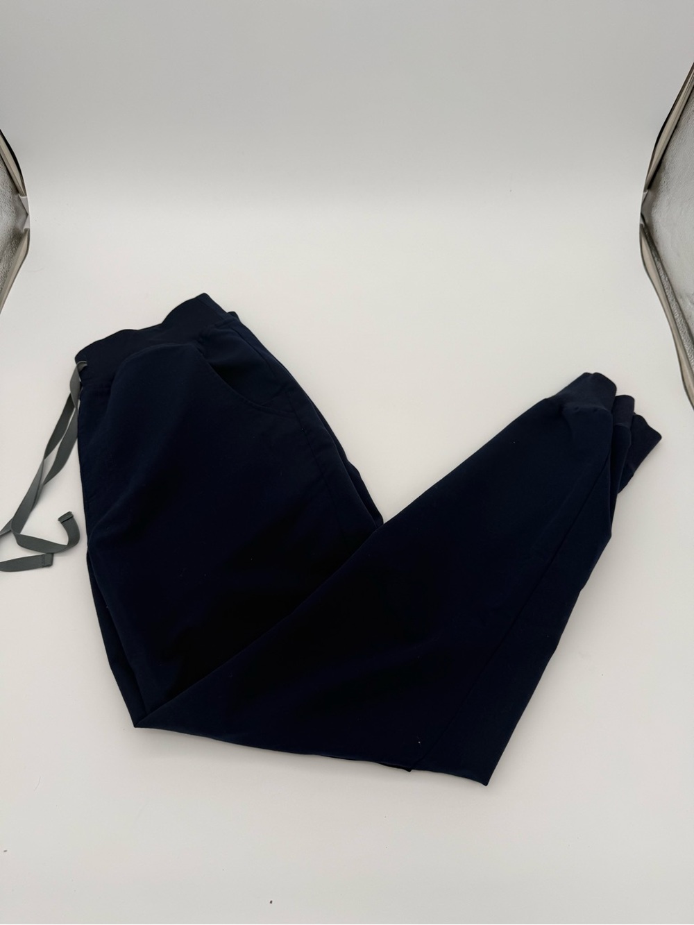 Figs Women’s Navy Drawstring Jogger Scrub Pants